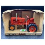 ERTL 1/16 CASE "VAC" TRACTOR IN ORIGINAL BOX