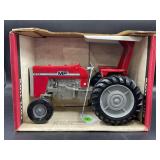 ERTL MASSEY FERGUSON 275 DIESEL TRACTOR -