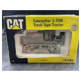 ERTL 1/16 CATERPILLAR 2 TON TRACK TYPE TRACTOR IN