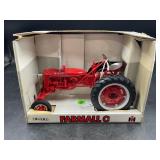 ERTL 1/16 FARMALL C WIDE FRONT TRACTOR IN ORIGINAL