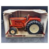 ERTL 1/16 ALLIS-CHALMERS WIDE FRONT D21 TRACTOR IN
