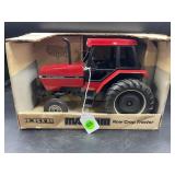 ERTL 1/16 CASE INTERNATIONAL MAXXUM ROW CROP