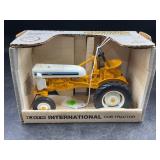 ERTL 1/16 INTERNATIONAL CUB SPECIAL EDITION