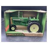 1993 ERTL OLIVER 1555 DIESEL TRACTOR - 1/16 SCALE