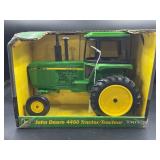 ERTL 1/16 JOHN DEERE 4450 TRACTOR IN ORIGINAL BOX