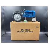 SCALE MODELS FORD 2000 - 1986 TOY SHOW TRACTOR