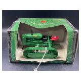 2000 ERTL OLIVER OC-3 CRAWLER - 1/16 SCALE DIE-CAS