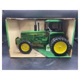 ERTL JOHN DEERE MFWD ROW-CROP TRACTOR