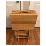 SET OF FOUR WOOD FOLD UP TV TRAYS WITH STAND