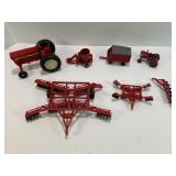 INTERNATIONAL 1/64 & 1/32 FARM TOY TRACTORS AND