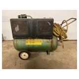 SEARS 125 PSI 20 GALLON AIR COMPRESSOR & PAINT