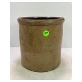 1 GALLON PRIMITIVE STONEWARE CROCK