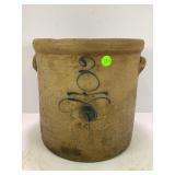 3 GALLON BEEHIVE PRIMITIVE STONEWARE CROCK