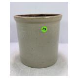 1 GALLON PRIMITIVE STONEWARE CROCK