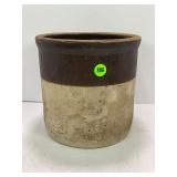 1 GALLON PRIMITIVE STONEWARE CROCK