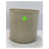 1 GALLON PRIMITIVE STONEWARE CROCK