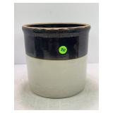1 GALLON PRIMITIVE STONEWARE CROCK