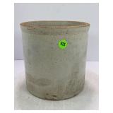 1 GALLON PRIMITIVE STONEWARE CROCK