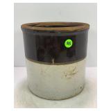 1 GALLON PRIMITIVE STONEWARE CROCK
