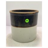 1 GALLON PRIMITIVE STONEWARE CROCK