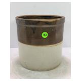 1 GALLON PRIMITIVE STONEWARE CROCK