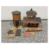 POLA-LGB G SCALE WATER TOWER - 15' TALL & STATION