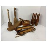 ASSORTMENT OF VINTAGE & PRIMITIVE WOOD ITEMS -