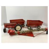 LOT OF TRU SCALE FARM TOYS - FOR PARTS OR REPAIR