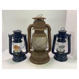 NIER GERMAN LANTERN WITH ORINAL FEUERHAND GLASS