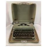 ANTIQUE OLYMPIA TYPEWRITER IN CASE