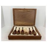 BUCK BROTHERS 5 PC. WOOD CHISEL SET WITH WOOD CASE