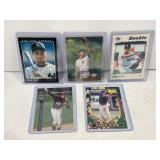 LOT OF 5 DEREK JETER BASEBALL CARDS