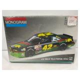 1991 Monogram Kyle Petty #42 Mellow Yellow Ponti