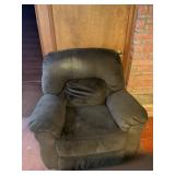 HOME STRETCH EXTRA WIDE ROCKER RECLINER