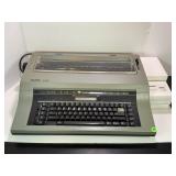SWINTEC 4040 ELECTRONIC TYPEWRITER WITH TYPEWRITER