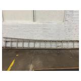 ANTIQUE WOOD 14' EXTENSION LADDER