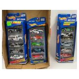 (3)  5 CAR HOT WHEELS GIFT PACKS