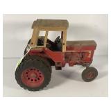 ERTL INTERNATIONAL 1/16 SCALE CAB OVER TRACTOR