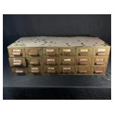 INDUSTRIAL 18 DRAWER METAL BOLT BIN - 34' X 17' X