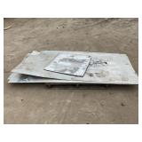 LARGE LOT OF ALUMINUM SHEETS