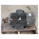 FUJI 3 PHASE INDUCTION MOTOR - 200 VOLTS - MODEL