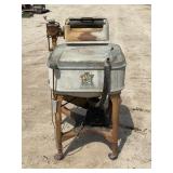 MAYTAG GYRATOR ELECTRIC WASHING MACHINE