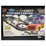 LIFE LIKE RACING FORD VS. CHEVY CYCLONE CANYON