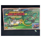 TYCO COMMAND CONTROL BIG DETOUR NITE-GLOW
