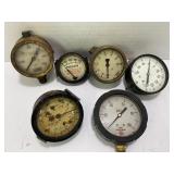 LARGE LOT OF PRESSURE GAUGES. BUNDICK, LENZ,