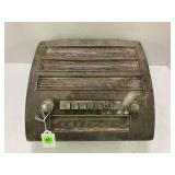 VINTAGE MOPAR 812 PUSH BUTTOM AM RADIO