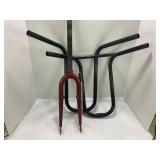 LOT OF 2 HANDLEBARS AND ONE FORK