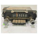 VINTAGE PHIL CO CAR RADIO