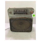 BUICK AM PUSH BUTTON RADIO WITH BULIT IN SPEAKER