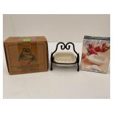 LONGABERGER MINIATURE 8X8 BAKING DISH WITH WROUGHT